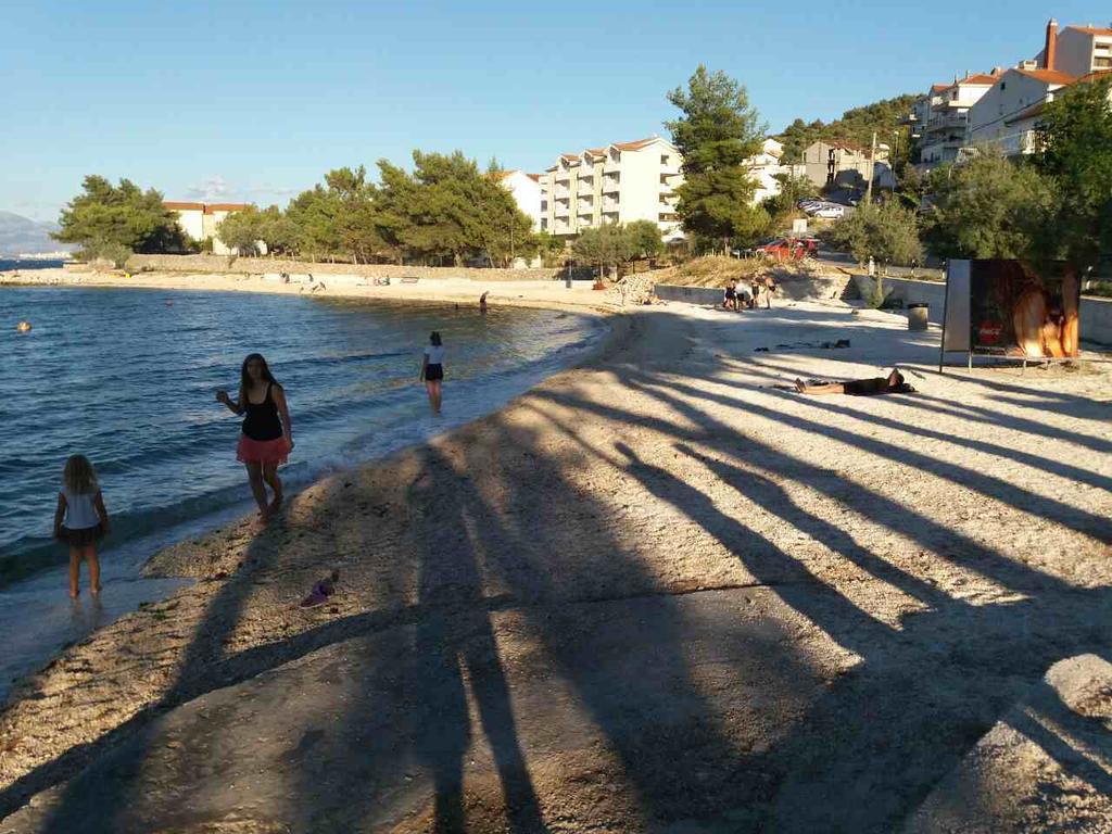 Apartments Paola Trogir Buitenkant foto